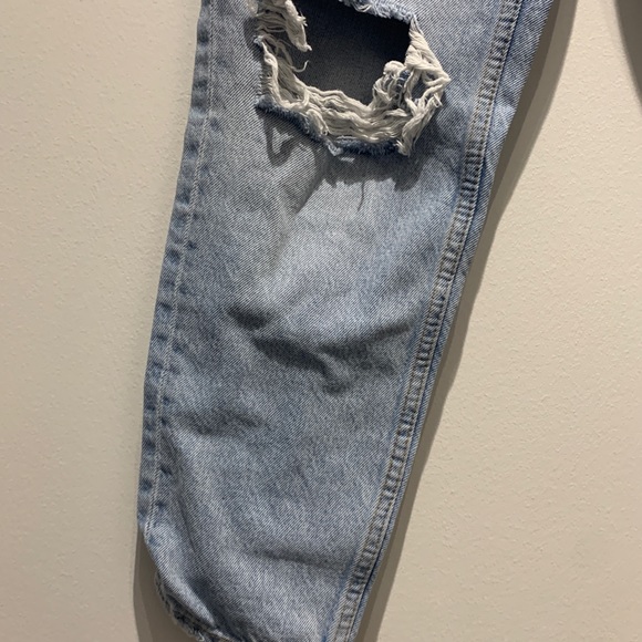 Zara Women’s Size 2 distressed jeans light wash - Picture 6 of 7
